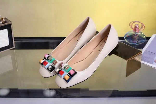 Fendi Shallow mouth flat shoes Women--002